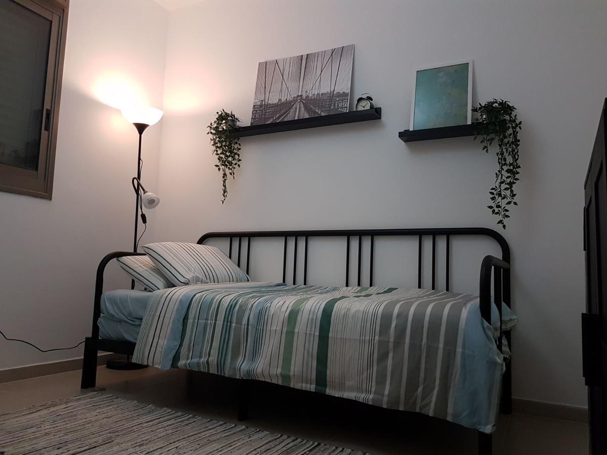 Private Bed/Bathroom In Netanya Dış mekan fotoğraf