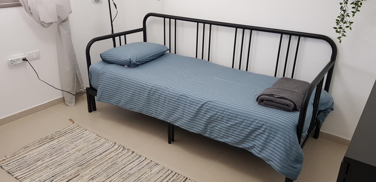 Private Bed/Bathroom In Netanya Dış mekan fotoğraf